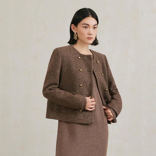 NEELLY纳俪商场同款冬季新款亮丝高级感绵羊毛圆领短外套肌理感女N25104C04430 商品图1