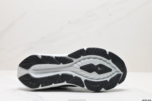 亚瑟士Asics NOVABLAST 4 LE轻量休闲运动跑步鞋1012B818-400男女鞋 商品图8