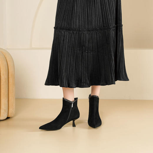 Westory2025年冬季尖头中跟羊京靴老钱风通勤百搭短靴S25DS85981 商品图6