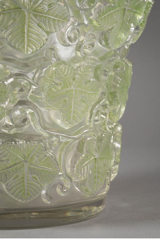 独角鹿西洋古董 1938年法国水晶工坊莱俪LALIQUE设计出品「Reims 葡萄藤叶」主题浅绿色水晶冰桶 商品图2