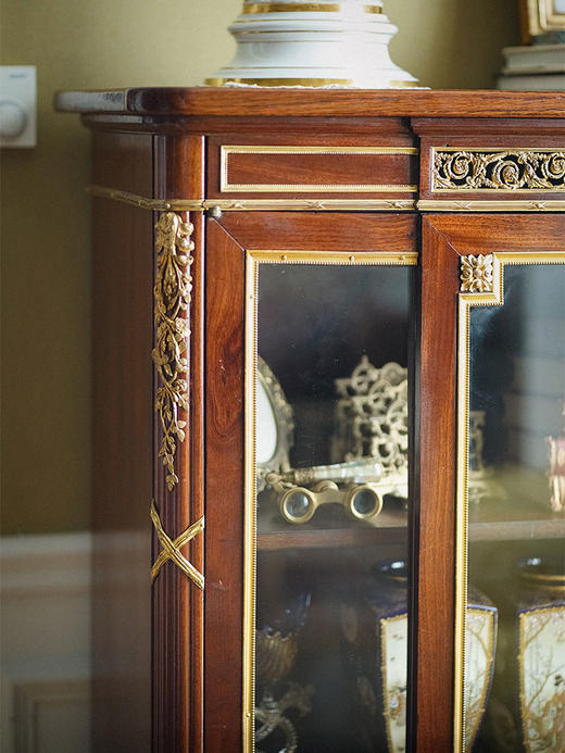 【已售】独角鹿西洋古董 路易十六风格铜鎏金装饰展示柜 商品图2