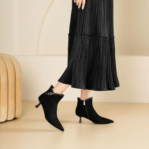 Westory2025年冬季尖头中跟羊京靴老钱风通勤百搭短靴S25DS85981 商品图3