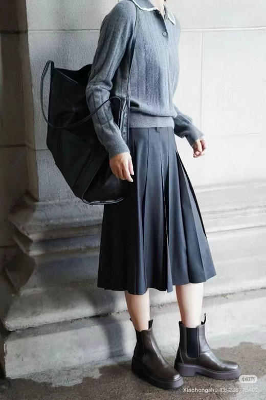 1011-8 圆正渠道货 小禾 精纺羊毛百褶长半裙 看腰围135斤时我穿38/140斤我要穿40 商品图5