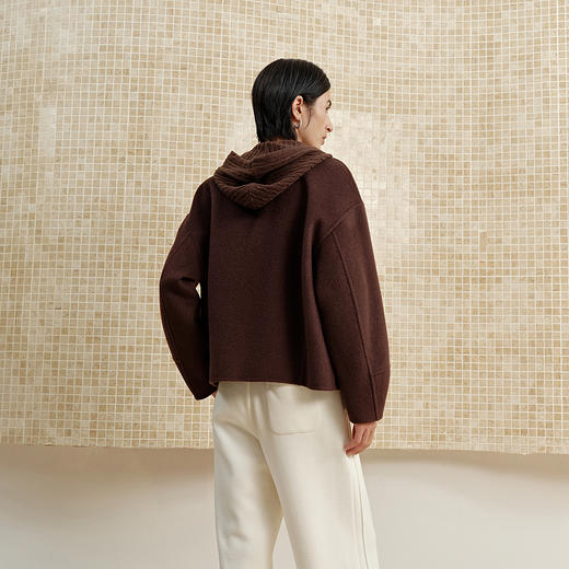 NEELLY纳俪商场同款冬季新款简约廓形羊绒外套女百搭复古休闲上衣N25102N01042 商品图1