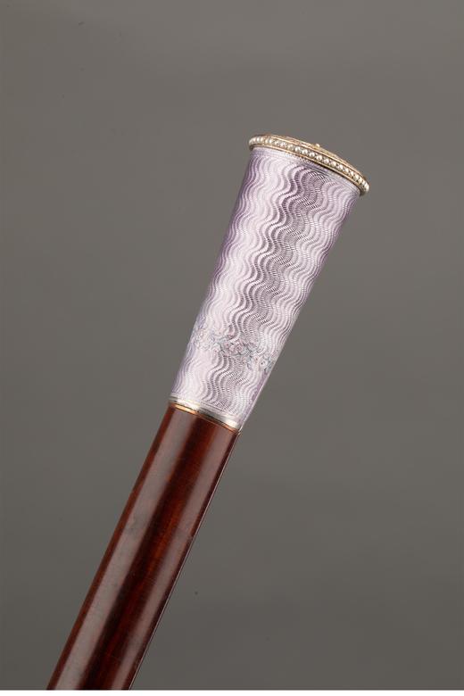 独角鹿西洋古董 1880-1910年代英国维多利亚时代出品花卉主题多色金镂雕天然海水珍珠及玑镂珐琅装饰硬木手杖 商品图3