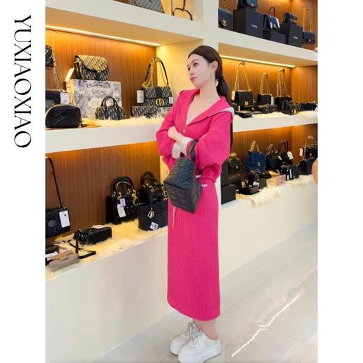 余潇潇【浓情时刻】轻奢重工时尚立体编织连帽外套&直筒长半裙套装 商品图4