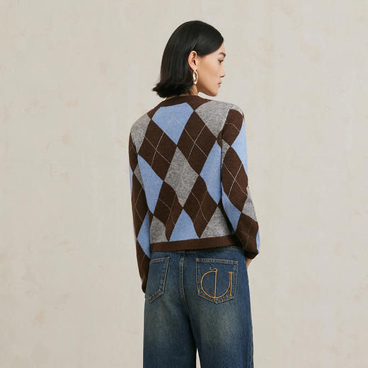 NEELLY纳俪商场同款冬季新款复古菱格圆领针织开衫女羊毛混纺毛衣N25104A04432 商品图1