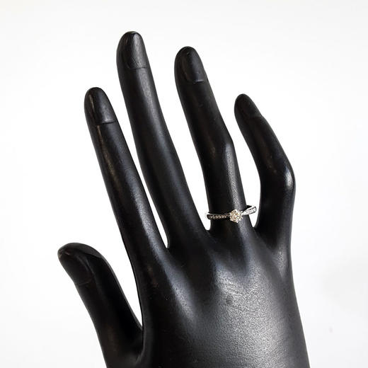 【天然正品】AU750白金经典简约六爪款0.30克拉钻石戒指210925TJ33 现售价：4280 商品图6