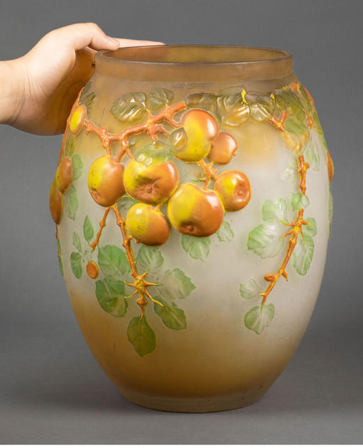 独角鹿西洋古董 1918-1931年法国新艺术时期南锡派艺术家出品「苹果树」主题玻璃花瓶 商品图1