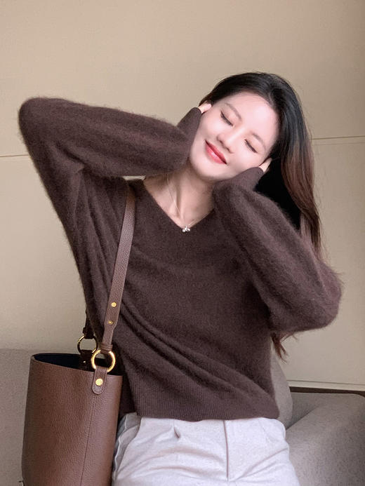 【百图lulu定制】【暖阳羊绒衫】温暖 细腻 有绒感 一线成衣 V领长袖羊绒衫 商品图1