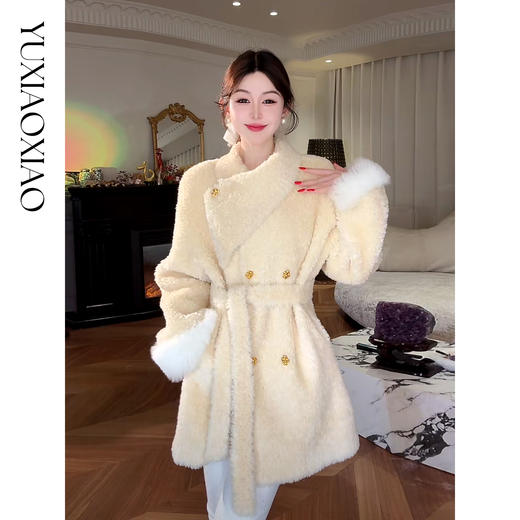 余潇潇【软糯调色盘】高级设计感保暖100羊毛千金风立领草草外套 商品图3