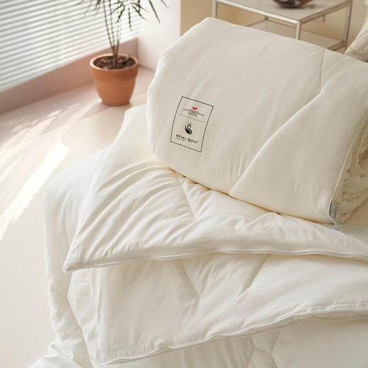 南方生活德绒保暖仿鹅绒冬被200*230cm-7.5斤(白色/粉色/灰色） 商品图3