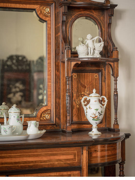 【已售】独角鹿西洋古董 1890年代英国工坊出品新古典主义风格纹饰细木镶嵌带镜大型餐边柜 商品图3