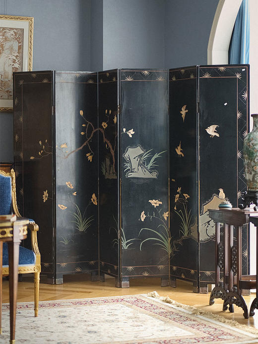 【已售】独角鹿西洋古董 20世纪初中国出品「花开富贵」主题金地款彩雕漆六曲屏风 商品图4