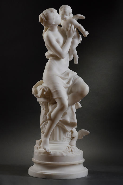 独角鹿西洋古董1890年代法国著名雕塑家Math. Moreau签名创作人物主题卡拉拉大理石雕塑作品《维纳斯与丘比特》 商品图1