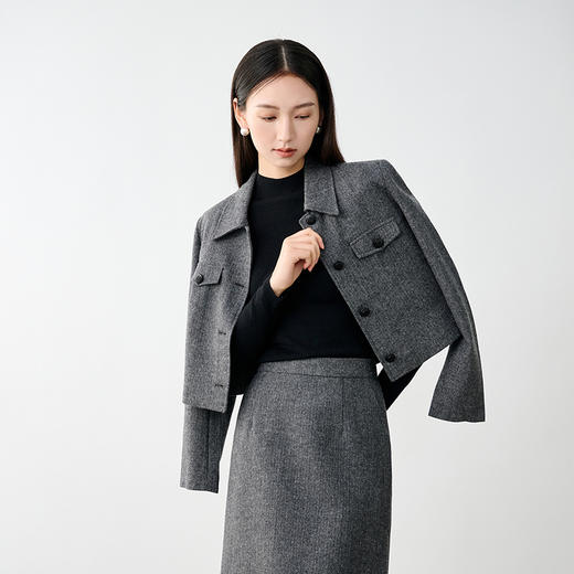 NEELLY纳俪商场同款冬新款小香风正肩显瘦短外套女绵羊毛保暖上衣N25104C04503 商品图3