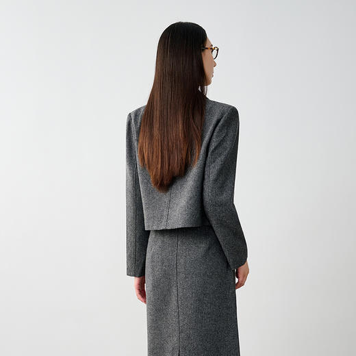 NEELLY纳俪商场同款冬新款小香风正肩显瘦短外套女绵羊毛保暖上衣N25104C04503 商品图1