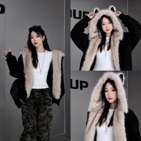 穿搭灵感| 座山雕毛领外套✖️迷彩工装裤，轻松打造潮酷造型