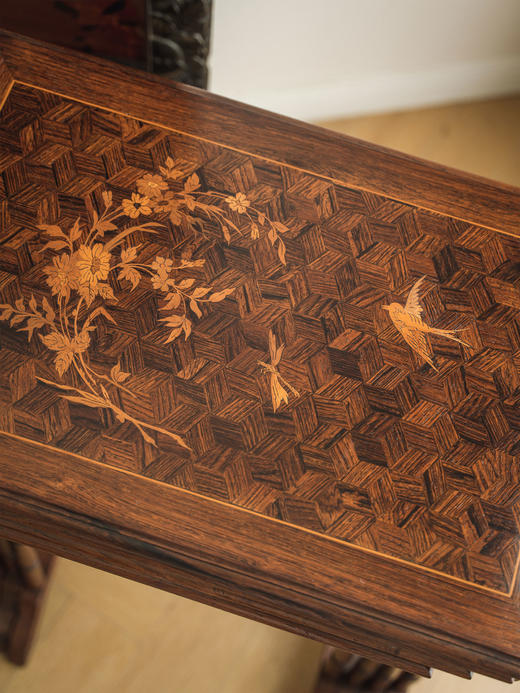 独角鹿西洋古董 1890年代法国出品飞鸟花卉主题细木镶嵌装饰嵌套桌几四件套 商品图4