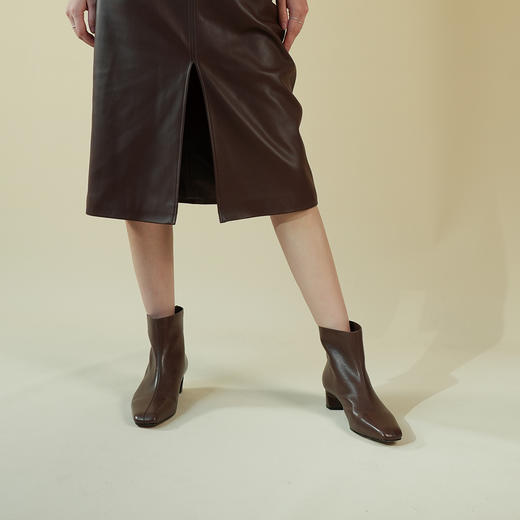 Westory2025年冬季小方头低跟胎牛极简老钱风百搭短靴W25DS85401 商品图5