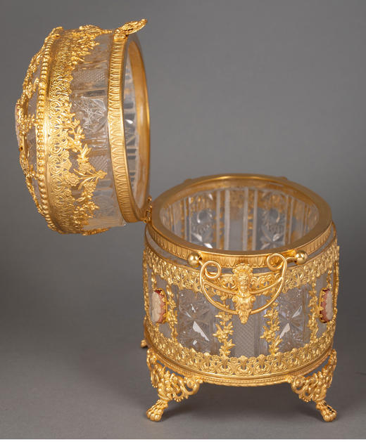 独角鹿西洋古董 19世纪末法国出品精灵仙子主题铜鎏金精雕嵌古典女子肖像卡梅奥装饰水晶珍宝盒 商品图5