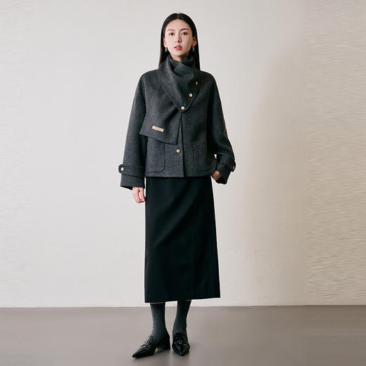 NEELLY纳俪商场同款冬季新款短款设计感围巾领气质绵羊毛外套女N25104C07702 商品图2