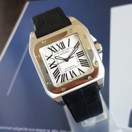 【95新】CARTIER 卡地亚山度士系列型号 W20106X8自动机械机芯35.6*44.2MM（中性款）031025TJ11 商品图3