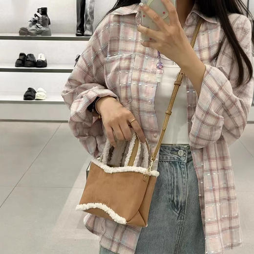 新品上市多巴胺甜美粉色格子衬衫女ins开春休闲遮肉长袖上衣内搭外穿韩系小红书同款 商品图1