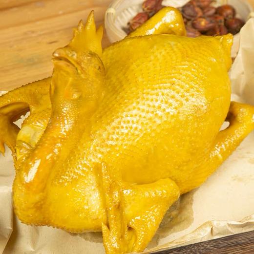 爆汁广式盐焗鸡 | 谷物食料喂养走地鸡 低温高汤慢煮收汁 盐焗入味 肉嫩皮滑 弹牙肉香入骨 配料干净  安全放心吃 商品图7