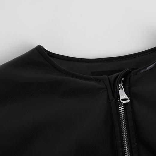 NEELLY纳俪商场同款冬季新款PU羽绒服马甲女黑色圆领宽松保暖外套N25104D04579 商品图1