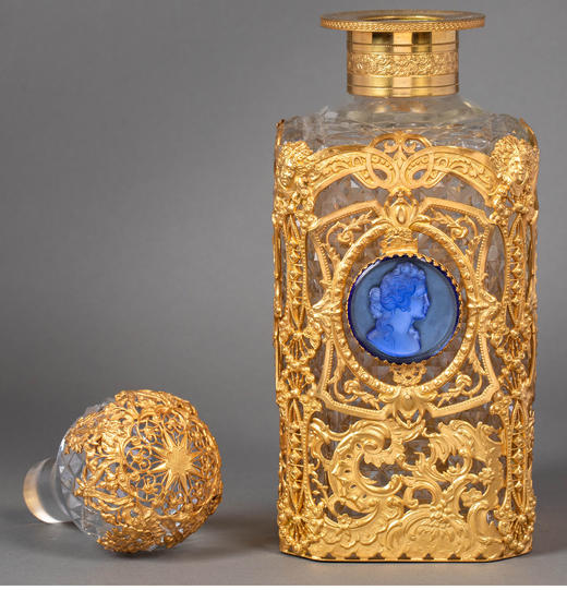 独角鹿西洋古董 19世纪末法国出品新古典主义风格铜鎏金雕饰古典女子肖像卡梅奥装饰水晶烈酒瓶 商品图2