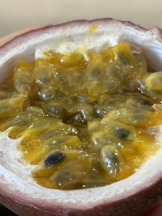 蜜桃百香果 果肉饱满 鲜甜多汁 VC炸弹 纯天然果汁 美味又健康～ 商品图3