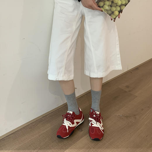 经典鲨2025秋专柜新款牛皮革潮流拼色系带平底舒适德训鞋女KW396-537011 商品图3