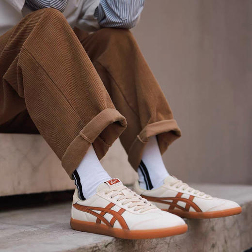 Onitsuka Tiger鬼塚虎情侣款复古德训板鞋  男女同款休闲百搭复古德训板鞋 商品图1