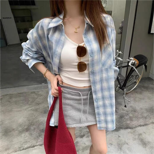 新品上市蓝白格子衬衫设计感宽松休闲春秋polo领上衣外套女韩系小红书同款 商品图0