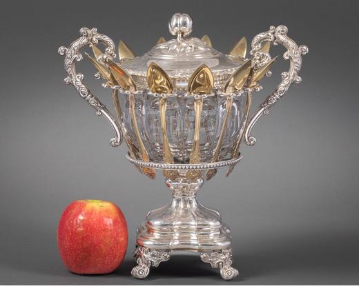 独角鹿西洋古董 1850年代法国出品涡卷藤蔓纹饰纯银精雕水晶内胆冰激凌樽 商品图1