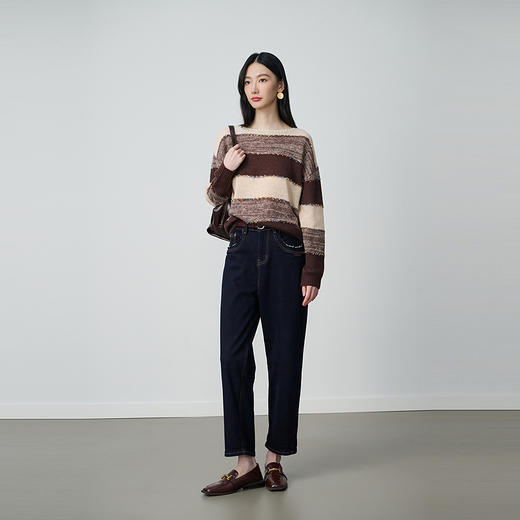 NEELLY纳俪商场同款秋冬新款简约条纹软糯毛衣女时尚撞色针织上衣N25104A05507 商品图3