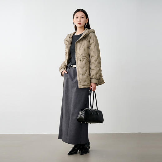NEELLY纳俪商场同款冬季新款连帽薄款抽绳收腰羽绒服女90%白鸭绒N25104L04588 商品图2
