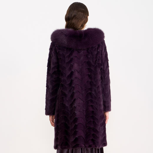 EITIE爱特爱精致奢华高级感狐狸毛领紫色水貂毛皮草2025冬季新款D2593905X 商品图4