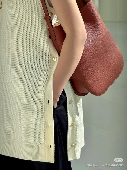 1011-1 纯圆正 小禾早秋新款 美丽诺 重磅针织羊毛系列 套头衫/背心裙 我穿L 商品图5