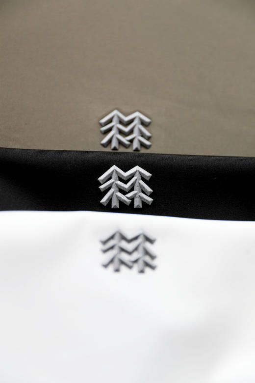 半拉链长袖tee，出口首尔。胸口小标户外正肩透气长袖上衣C101160 商品图13