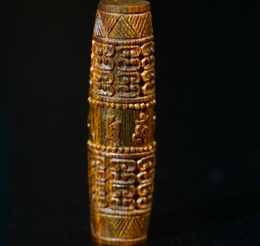 BC.RS10.9-4   白棋沉水(六字真言天珠)挂件 ，2g 商品图0