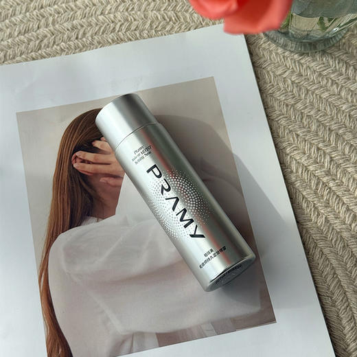 【柏瑞美定妆喷雾】控油定妆二合一 15秒成膜 每十秒卖出一瓶~100ml/瓶 商品图0