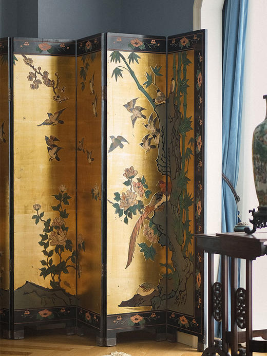 【已售】独角鹿西洋古董 20世纪初中国出品「花开富贵」主题金地款彩雕漆六曲屏风 商品图3