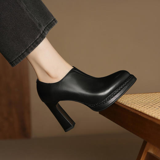 【预售5天】头层牛皮粗跟深口单鞋，简约通勤高跟小皮鞋RLJR&D457 商品图2