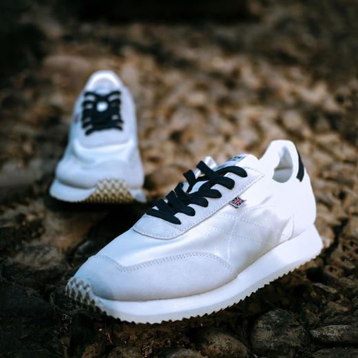 【宋茜李现同款】NormanWalsh 山系小黑鞋TDL地铁系列复古慢跑运动休闲鞋 商品图2