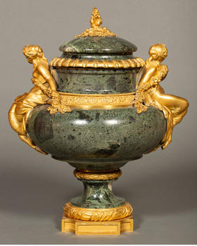 独角鹿西洋古董 19世纪末法国出品新古典主义风格铜鎏金镶嵌绿色大理石石瓮摆件