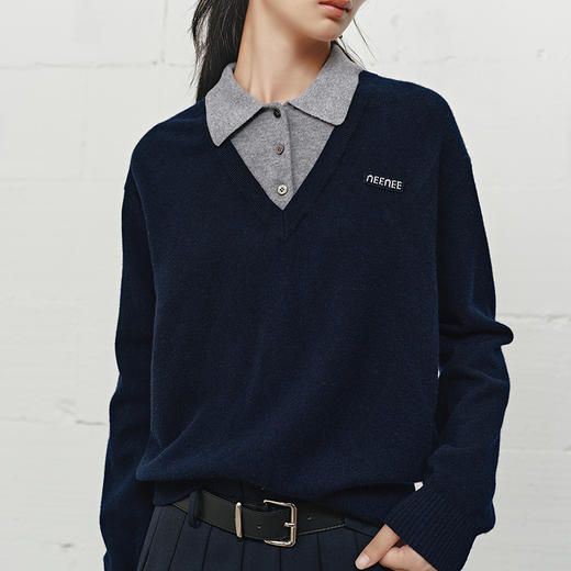 NEELLY纳俪商场同款冬季新款学院风显白宽松针织女撞色慵懒风上衣N25101A01001 商品图2