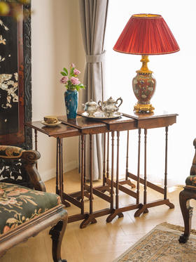 独角鹿西洋古董 1890年代法国出品飞鸟花卉主题细木镶嵌装饰嵌套桌几四件套