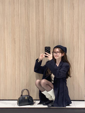 金蘑菇菇  墨尔本的秋天 偶尔也是西装女孩 /秋日穿搭
